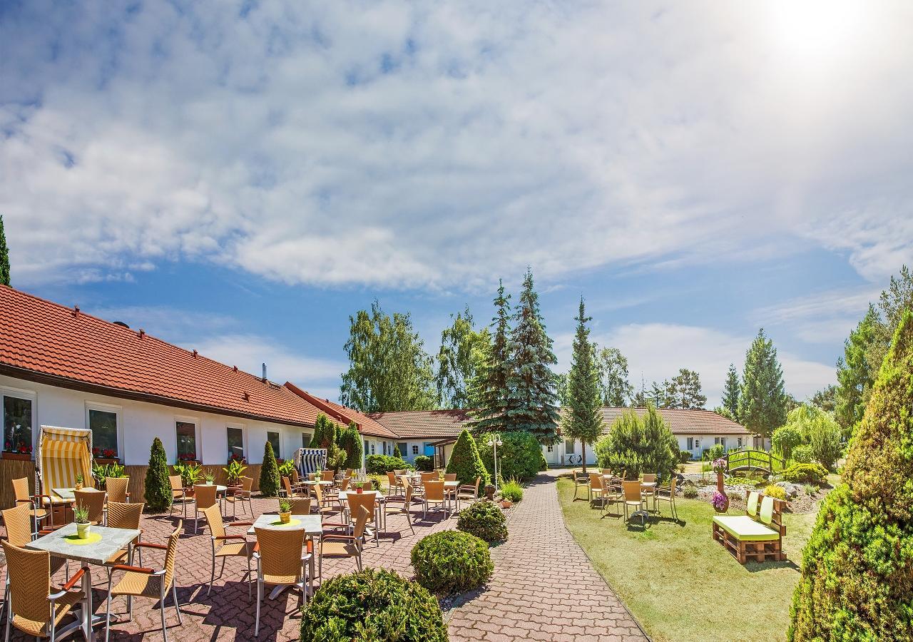 Hotel Pommerscher Hof Zinnowitz Exterior photo